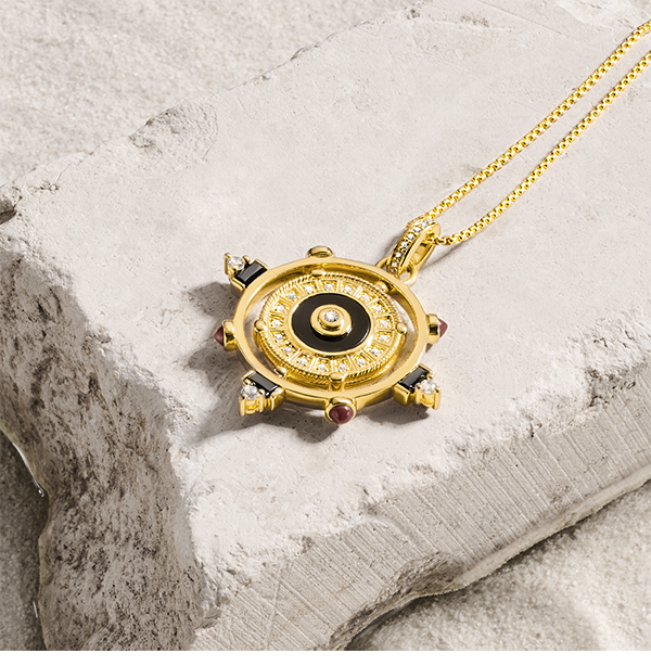 Pendant rotatable with black onyx and white stones gold plated