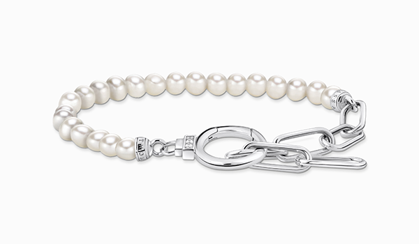 Silver bracelet with freshwater cultured pearls and zirconia