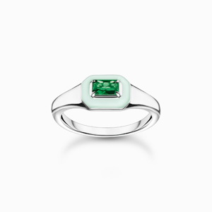 Ring with green stone