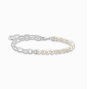 Charm bracelet with white pearls and chain links silver