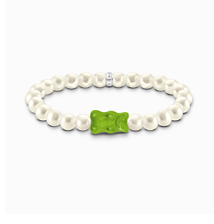 Silver pearl bracelet with green goldbears