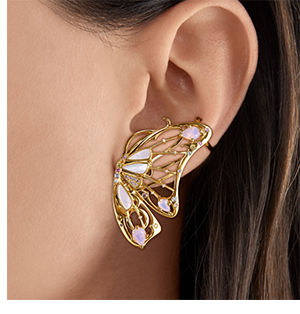 Single earring butterfly gold