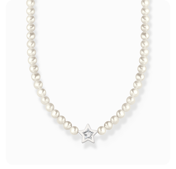 Necklace with freshwater pearls and cold enamel silver