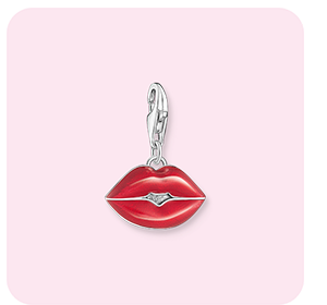Silver pendant in shape of red kissable lips
