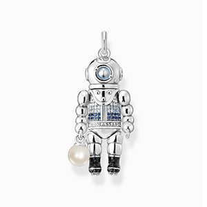 Pendant diver with pearl and blue stones