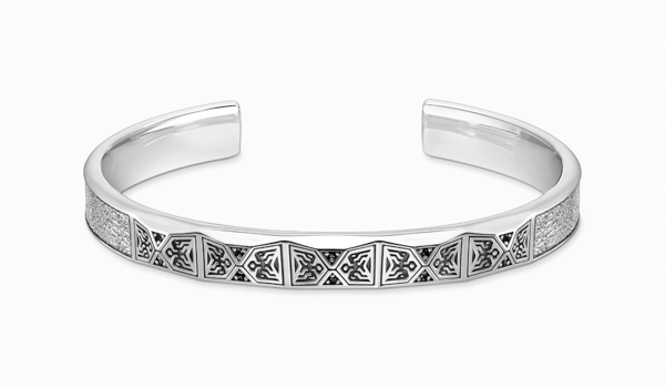Bangle faceted design with black stones silver