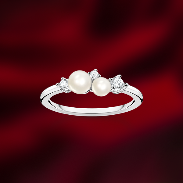 Ring pearls with white stones silver