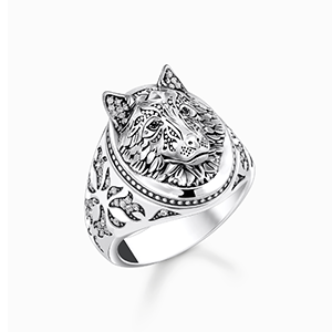 Silver blackend signet ring wolf's face with stones