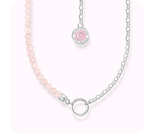 Charm necklace with beads of rose quartz and chain links silver