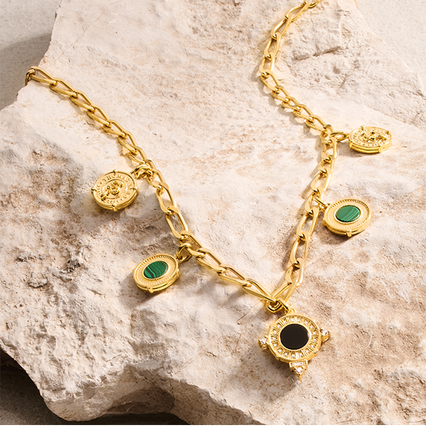 Necklace with disc gold plated